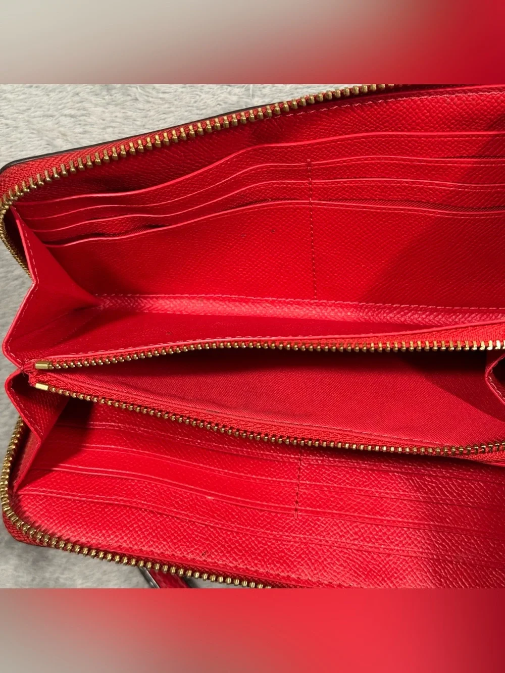 Coach Women’s Red Pebbled Leather Accordion Zip Wallet Wristlet Gold Hardware